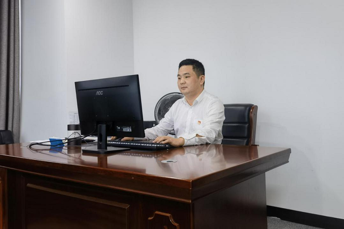 基層職工熱議黨的二十大系列報(bào)道（三） ：愛崗敬業(yè)、無私奉獻(xiàn)，在公司高質(zhì)量發(fā)展中拼搏奮斗